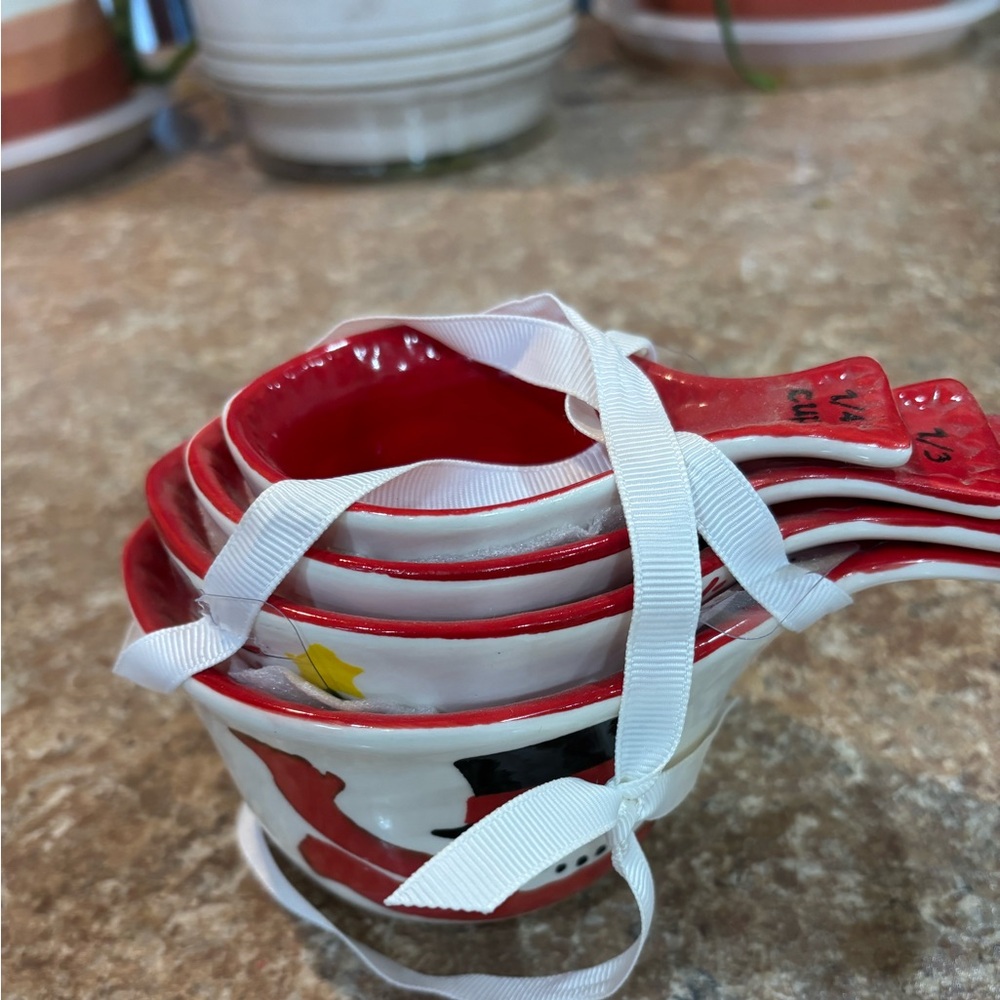 Grace shop snowman Red and White Ceramic Measuring Cups. These are NWT
